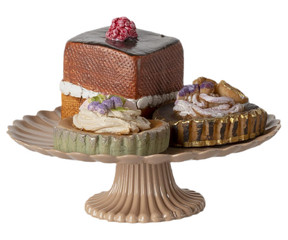 Maileg Cakes and Cakestand, Mini